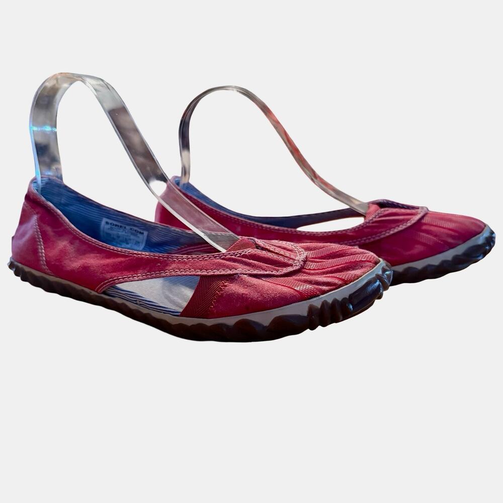 Sorel Bathing Oxford Slip On Flats Canvas Red Closed Toe Flats Boat Shoes 8.5